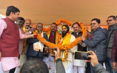 रानीगंज विधानसभा में कंबल पाकर खिले हज़ारों गरीबों के चेहरे रानीगंज विधानसभा Thousands of poor people's faces lit up after getting blankets in Raniganj assembly