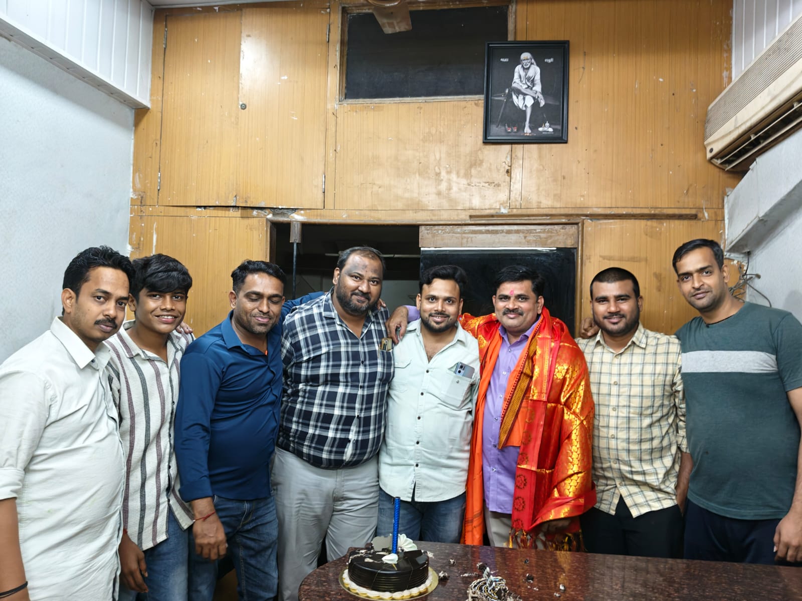 Manish Tiwari's birthday was celebrated navbharat darpan