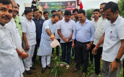 लल्लन तिवारी के जन्मदिन के उपलक्ष में वृक्षारोपण अभियान का शुभारंभ