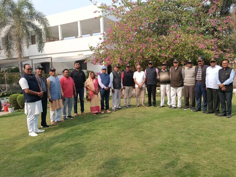 देश की शांति और स्थिरता में सैनिकों का महत्वपूर्ण योगदान : बाबा दुबे