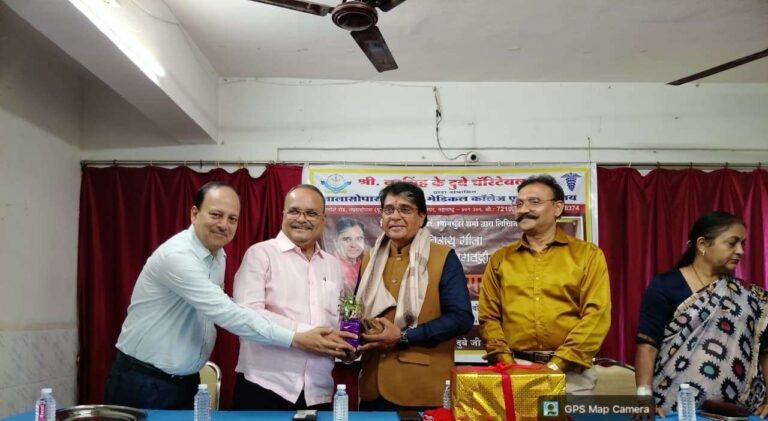 नालासोपारा में “चिरायु गीता” का भव्य विमोचन, आयुर्वेद चिकित्सक डॉ. श्यामसुंदर शर्मा की सरल भगवद्गीता पुस्तक का लोकार्पण