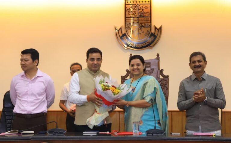 महानगरपालिका में परिवहन समिति सदस्य निर्वाचित हुए एड. राजकुमार मिश्रा