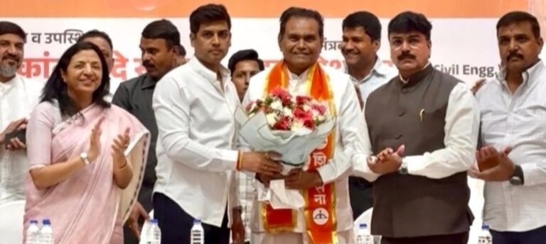 मुंबई के पूर्व उपमहापौर बाबू भाई भवानजी शिवसेना शिंदे गुट में शामिल