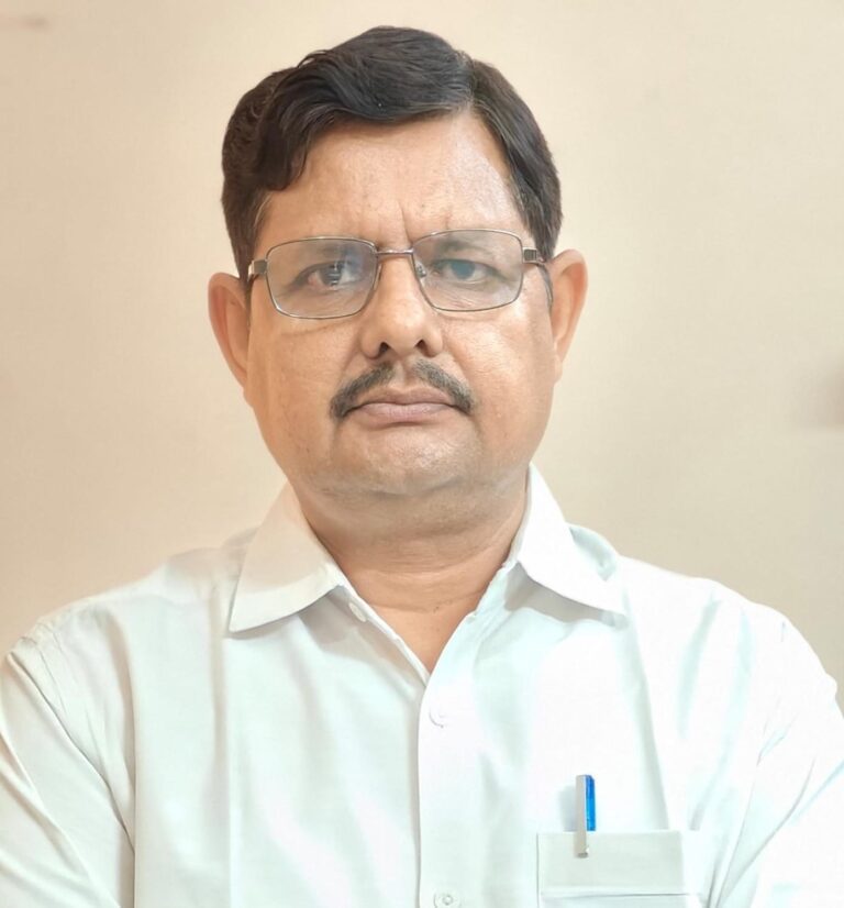 भ्रष्ट और खोखला हो चुके शिक्षा प्रणाली में बदलाव आवश्यक