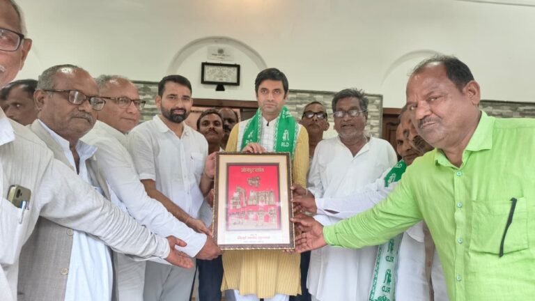 रालोद प्रदेश अध्यक्ष ऐश्वर्य राज सिंह का मिर्जा जावेद सुल्तान ने किया भव्य स्वागत
