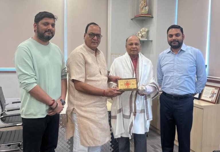 राहुल एजुकेशन ने किया AGI के चेयरमैन डॉ. हरिशचंद्र मिश्रा का सम्मान