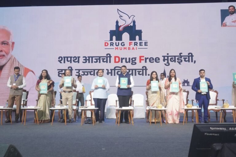 प्रधानमंत्री के मार्गदर्शन में महाराष्ट्र में ‘ड्रग्स फ्री अभियान’ और अधिक सशक्त : देवेंद्र फडणवीस