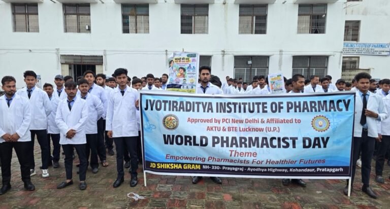 ज्योतिरादित्य इंस्टिट्यूट ऑफ़ फार्मेसी ने निकाली जागरूकता रैली