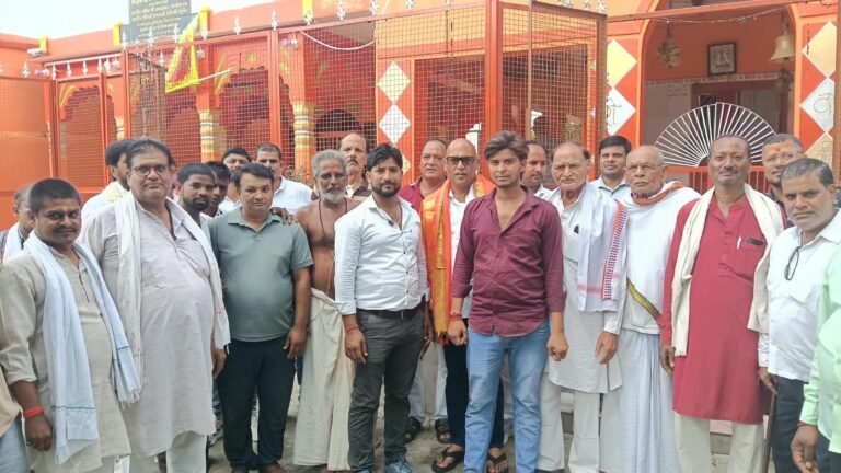 बाबा दुबे की जन गण विश्वास पदयात्रा में गूंजा हर हर महादेव